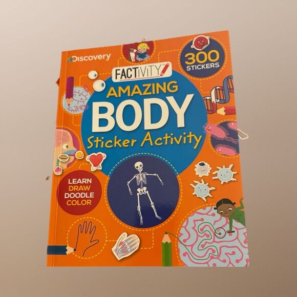 Discovery Kids Workbook & Sticker Collection Body Dinosaurs & Animals Activitys - Picture 5 of 10